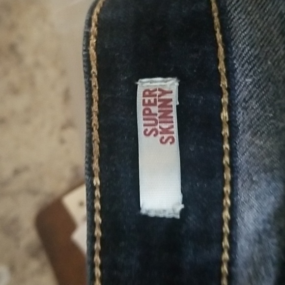 Arizona Jean Company  Skinny Women Jeans size 15 Average - Picture 5 of 6